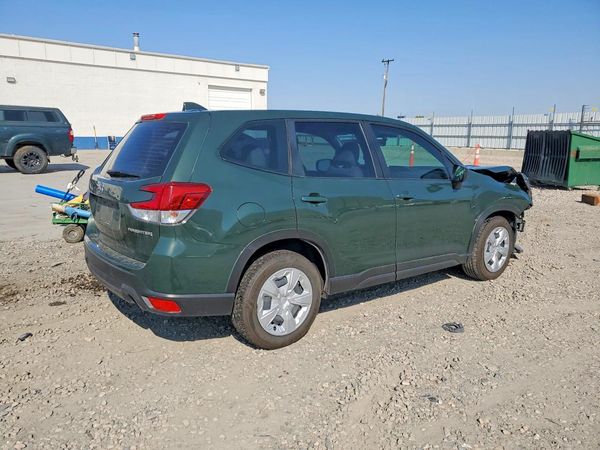 2022 SUBARU FORESTER