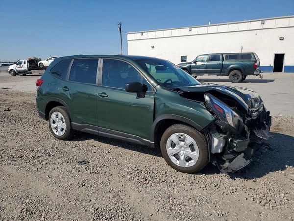 2022 SUBARU FORESTER
