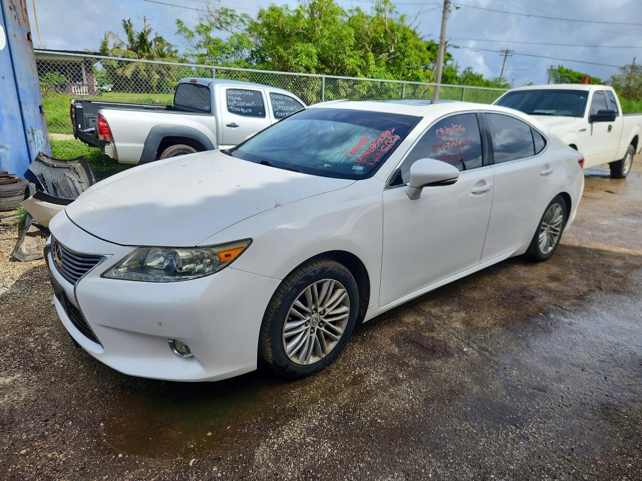 2015 LEXUS ES