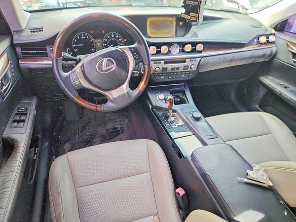 2015 LEXUS ES