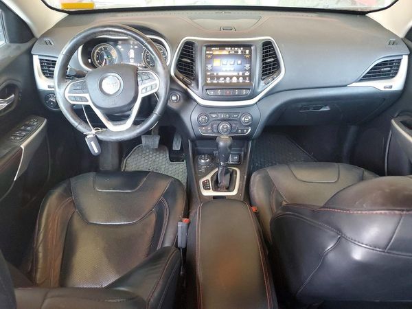 2017 JEEP CHEROKEE TRAILHAWK 4X4