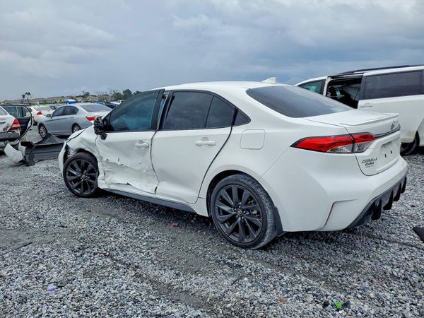 2024 TOYOTA COROLLA SE w/Premium pkg