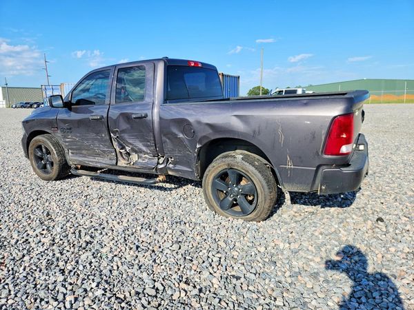 2017 RAM 1500 ST QUAD CAB 4X2