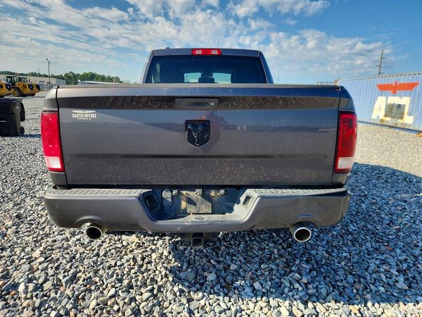 2017 RAM 1500 ST QUAD CAB 4X2