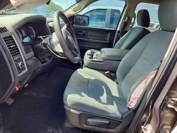 2017 RAM 1500 ST QUAD CAB 4X2