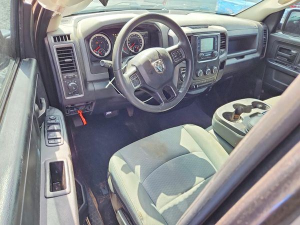 2017 RAM 1500 ST QUAD CAB 4X2