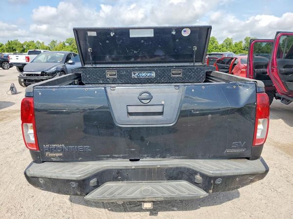 2020 NISSAN FRONTIER