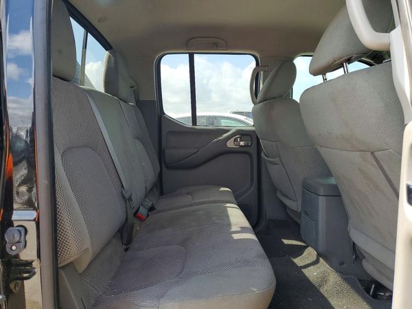 2020 NISSAN FRONTIER