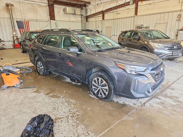 2023 SUBARU OUTBACK Base