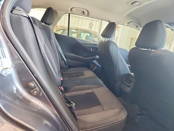 2023 SUBARU OUTBACK Base