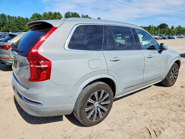 2024 VOLVO XC90