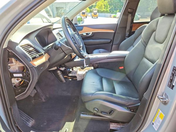 2024 VOLVO XC90
