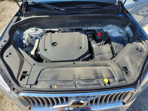 2024 VOLVO XC90
