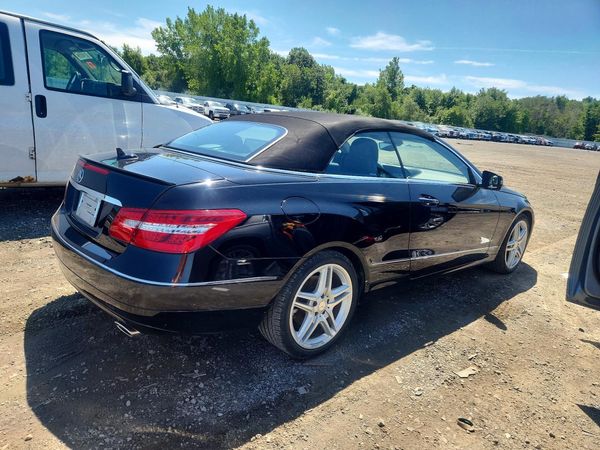2013 MERCEDES-BENZ E