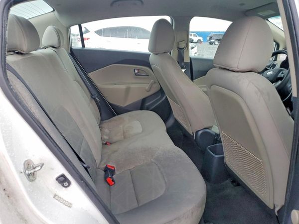 2016 KIA RIO LX A/T