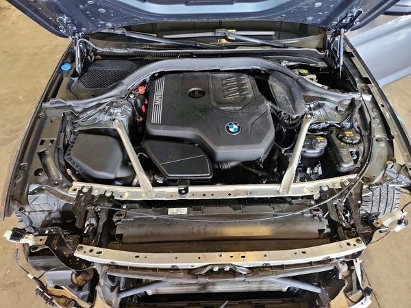 2020 BMW 530