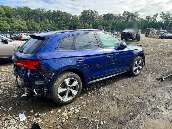 2020 AUDI Q5 quattro Premium — PSRA