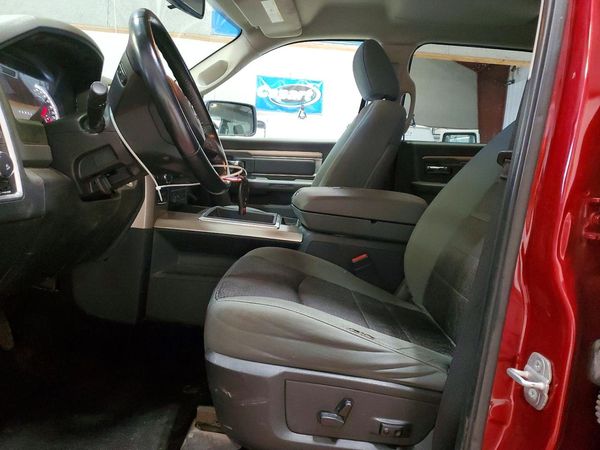 2014 RAM 1500 SLT CREW CAB 4X4