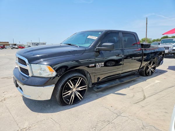 2019 RAM 1500 CLASSIC SLT