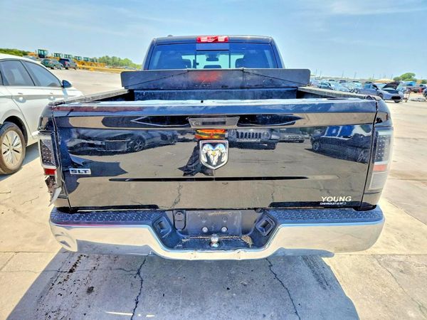 2019 RAM 1500 CLASSIC SLT