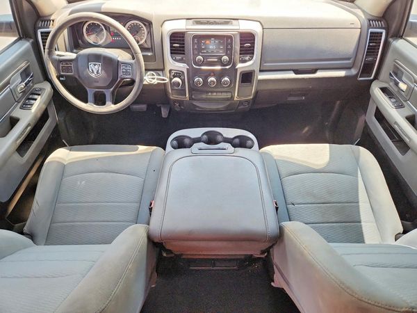 2019 RAM 1500 CLASSIC SLT