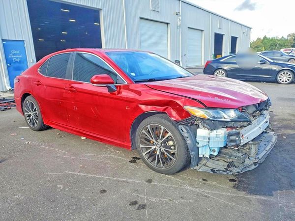 2019 TOYOTA CAMRY