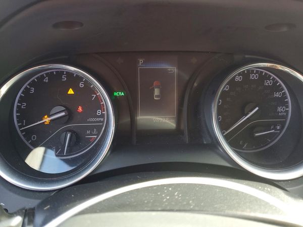 2019 TOYOTA CAMRY