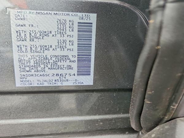 2025 NISSAN PATHFINDER SL
