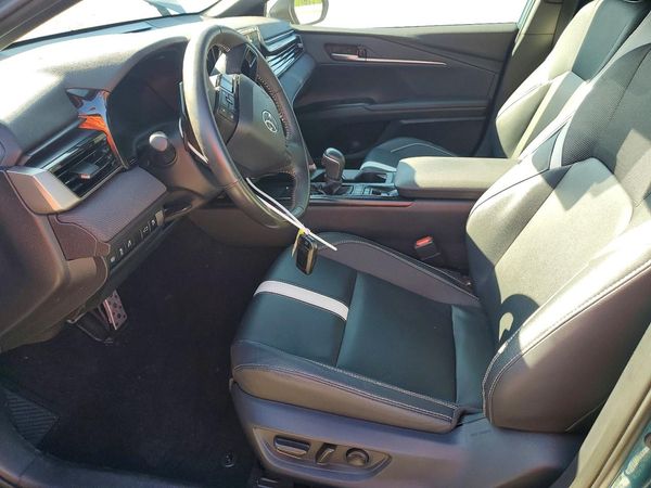 2025 TOYOTA CAMRY — DENT