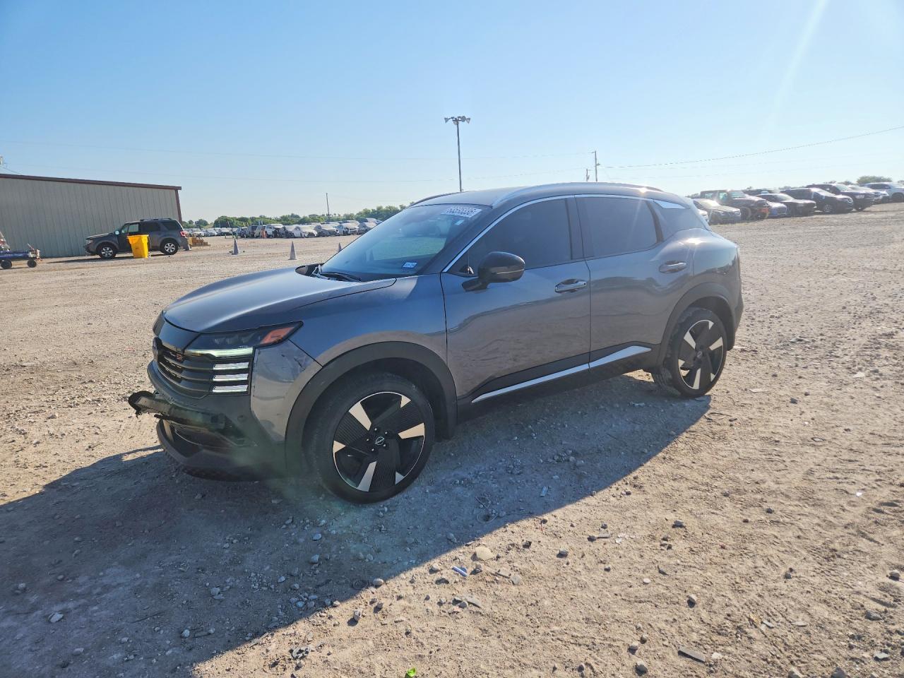 2026 NISSAN KICKS SR