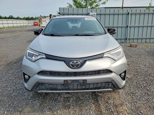 2017 TOYOTA RAV4 SE