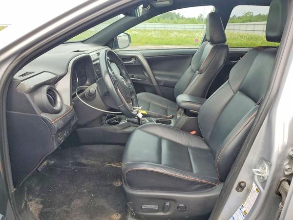 2017 TOYOTA RAV4 SE