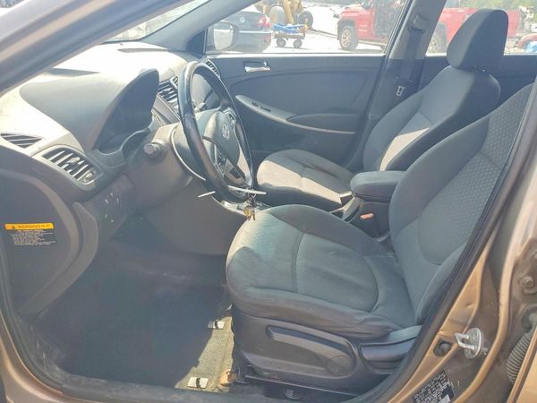 2013 HYUNDAI ACCENT GLS Premium/ SE