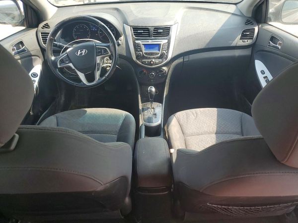 2013 HYUNDAI ACCENT GLS Premium/ SE
