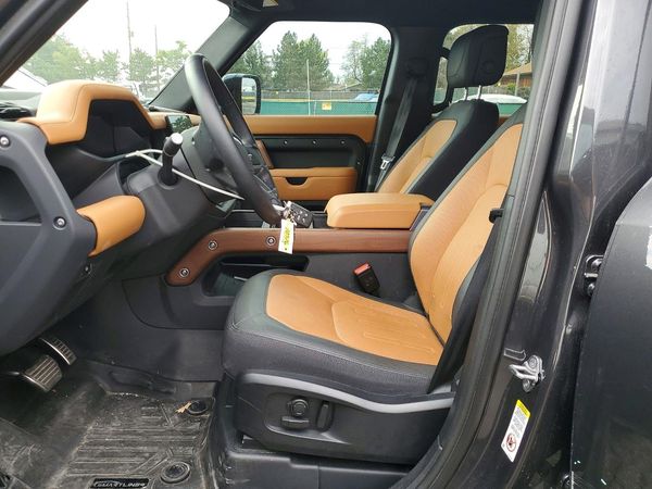 2024 LAND ROVER DEFENDER