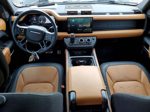 2024 LAND ROVER DEFENDER