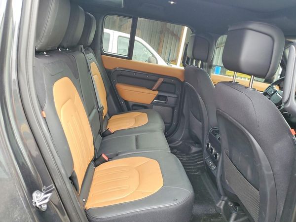 2024 LAND ROVER DEFENDER
