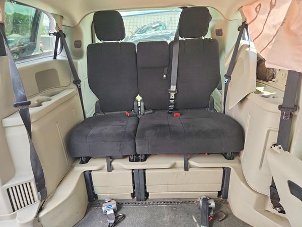 2012 DODGE GRAND CARAVAN SXT