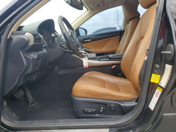 2016 LEXUS IS 200t
