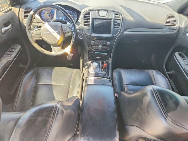 2019 CHRYSLER 300