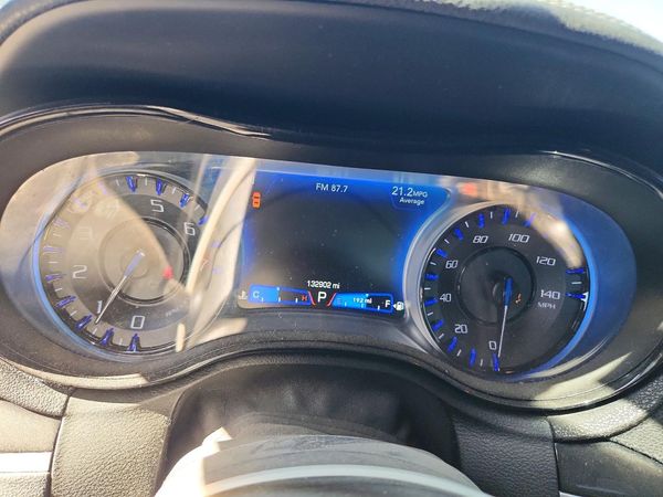 2019 CHRYSLER 300