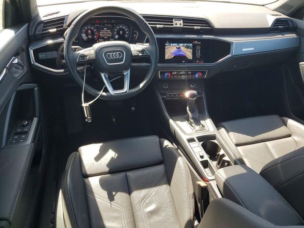 2022 AUDI Q3