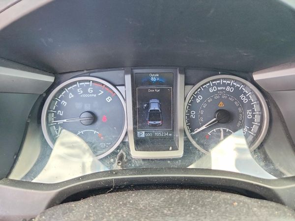2016 TOYOTA TACOMA