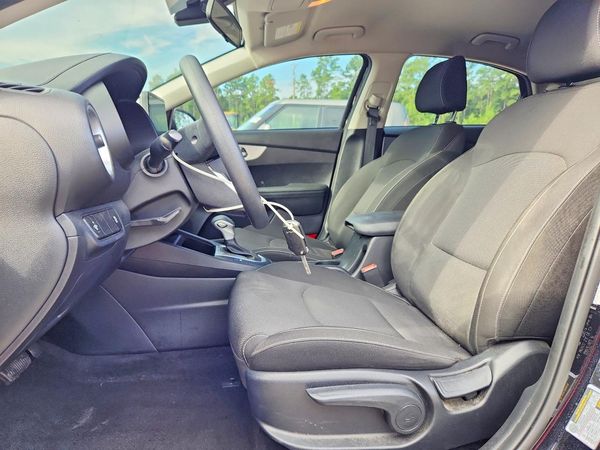 2024 KIA FORTE