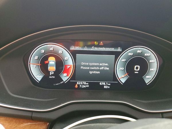 2021 AUDI Q5 quattro Premium Plus
