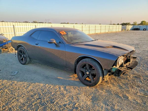 2015 DODGE CHALLENGER SXT