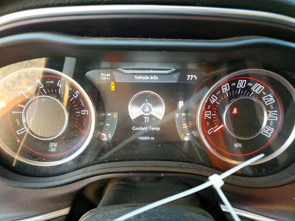 2015 DODGE CHALLENGER SXT