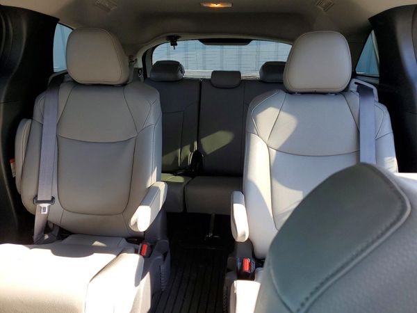 2025 TOYOTA SIENNA
