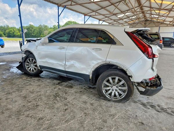 2019 CADILLAC XT4 Luxury