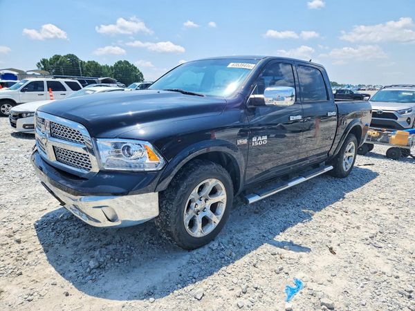 2015 RAM 1500 LARAMIE CREW CAB 4X2